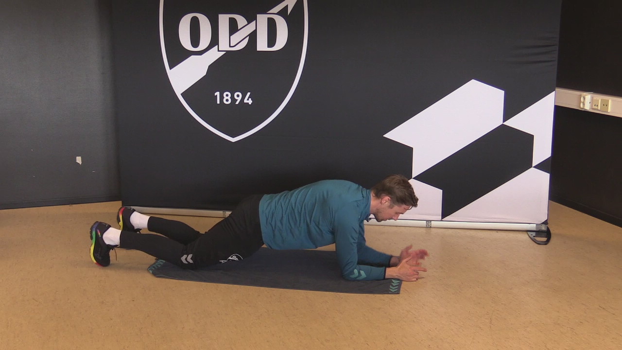 Planke militar på knar Niva 1.MP4